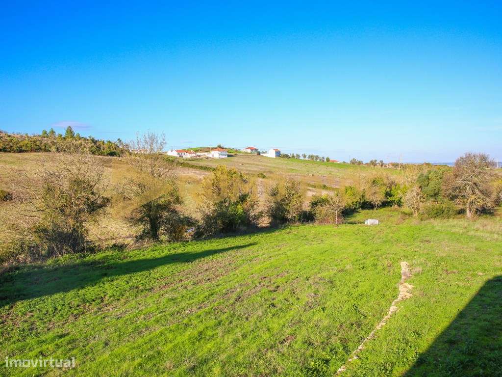Quinta para Venda com Grande Potencial em Castanheira do Ribatejo-23