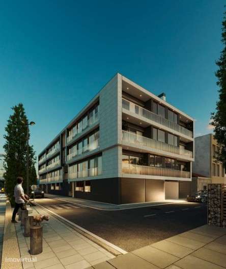 Vende-se T2 novo com varanda, à estação metro Francos-9