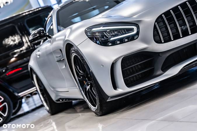 Mercedes-Benz AMG GT R - 17