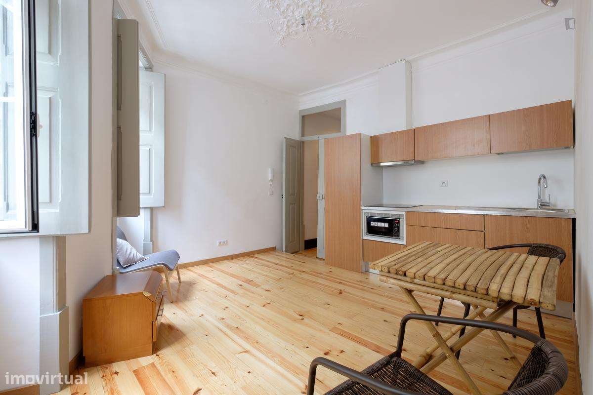 Apartamento com 1 quartos - localizado em Baixa Coimbra - Grande imagem: 1/8