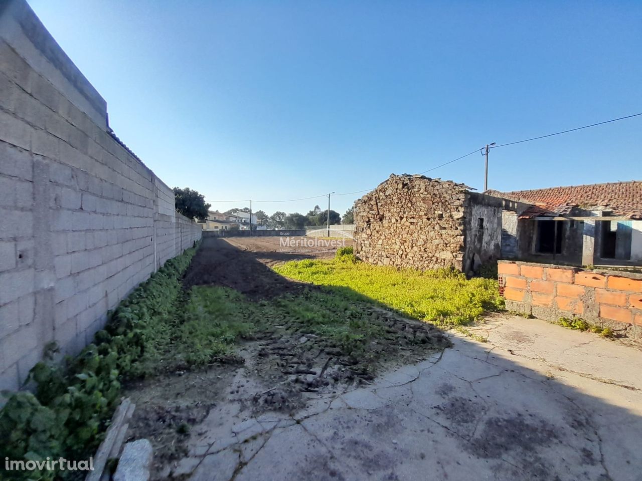 Terreno urbano com seiscentos e oito metros para construção - PVZ