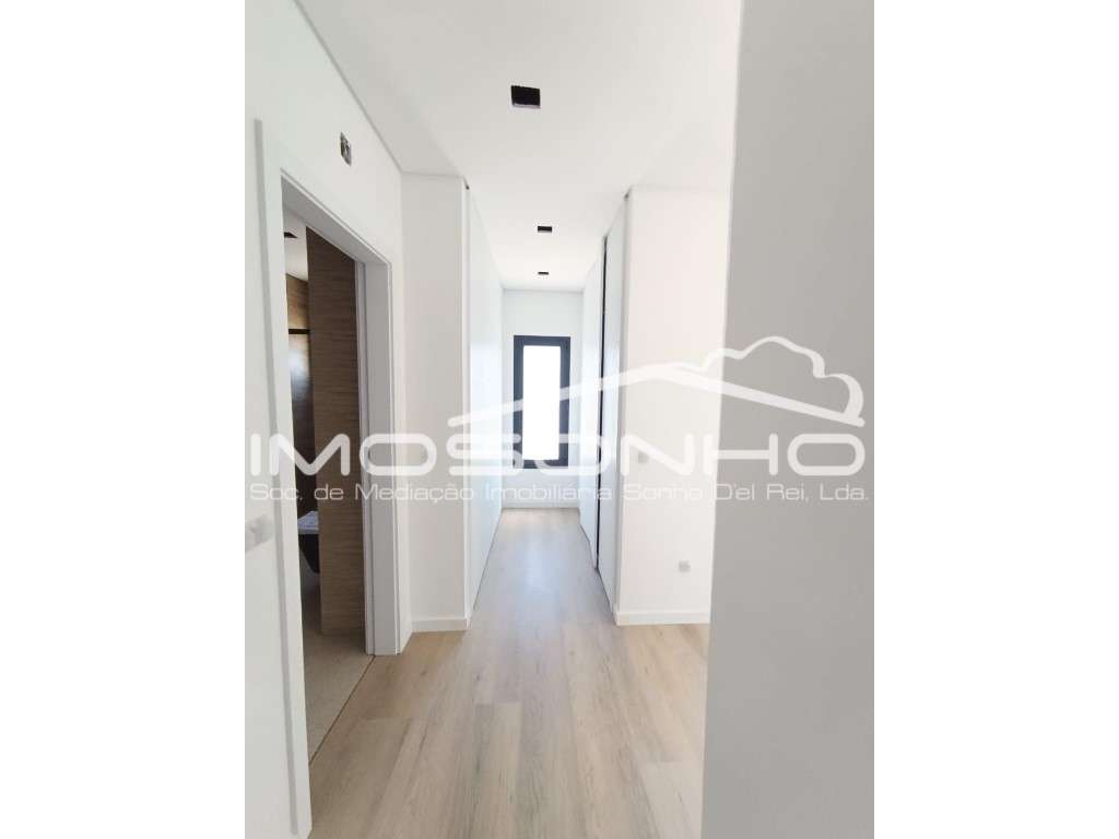 Moradia T3 Nova | Design Moderno | Eficiência A+ | Jardim, Garagem ...-15