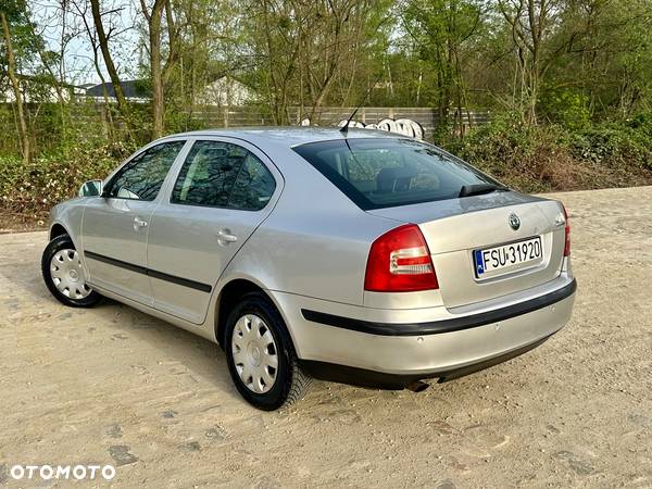 Skoda Octavia 1.6 FSI Classic - 2