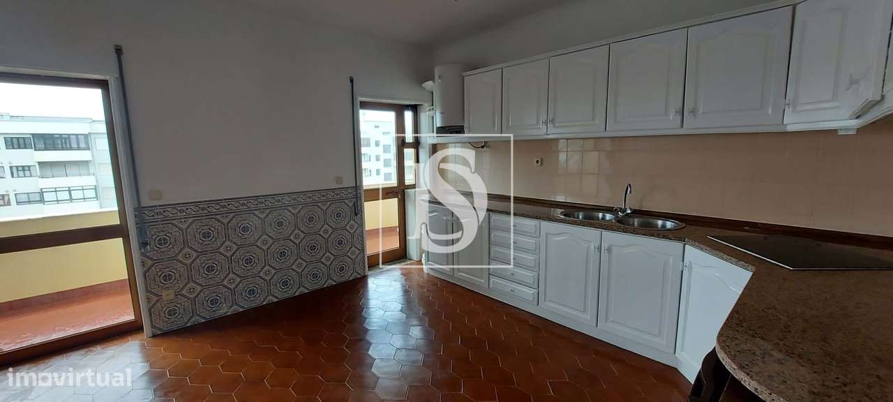 Apartamento T1 – Praia da Amorosa – Chafé - Grande imagem: 5/25