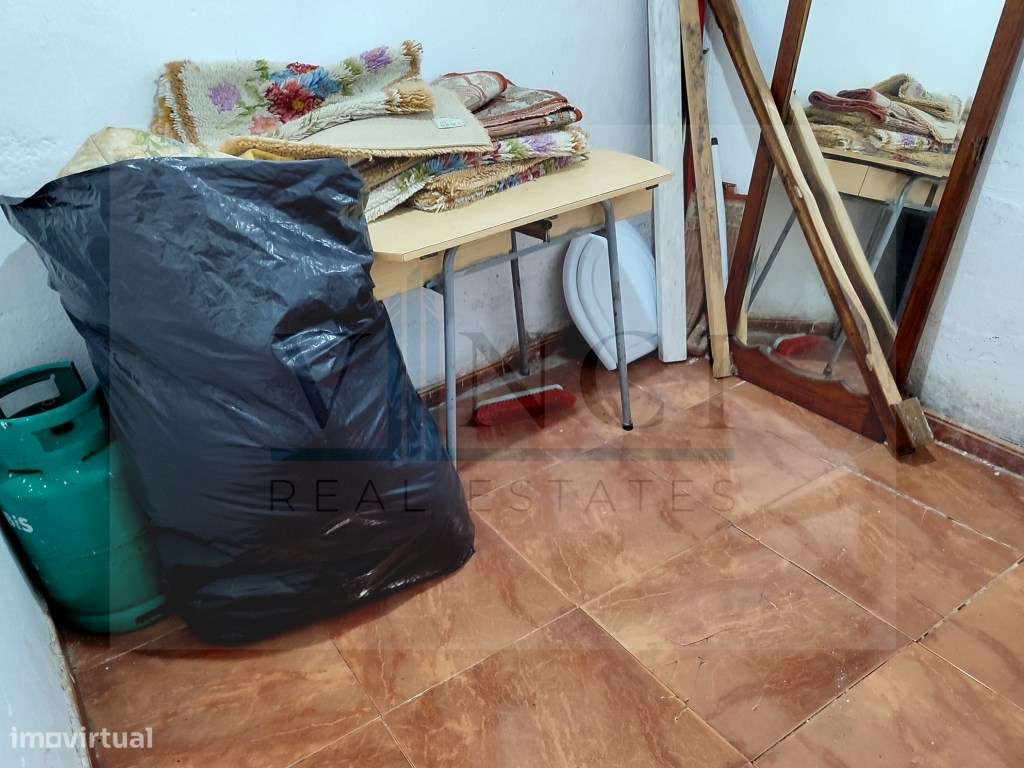 MORADIA EM ALDEIA SOSSEGADA A 35 MINUTOS DE LISBOA-10