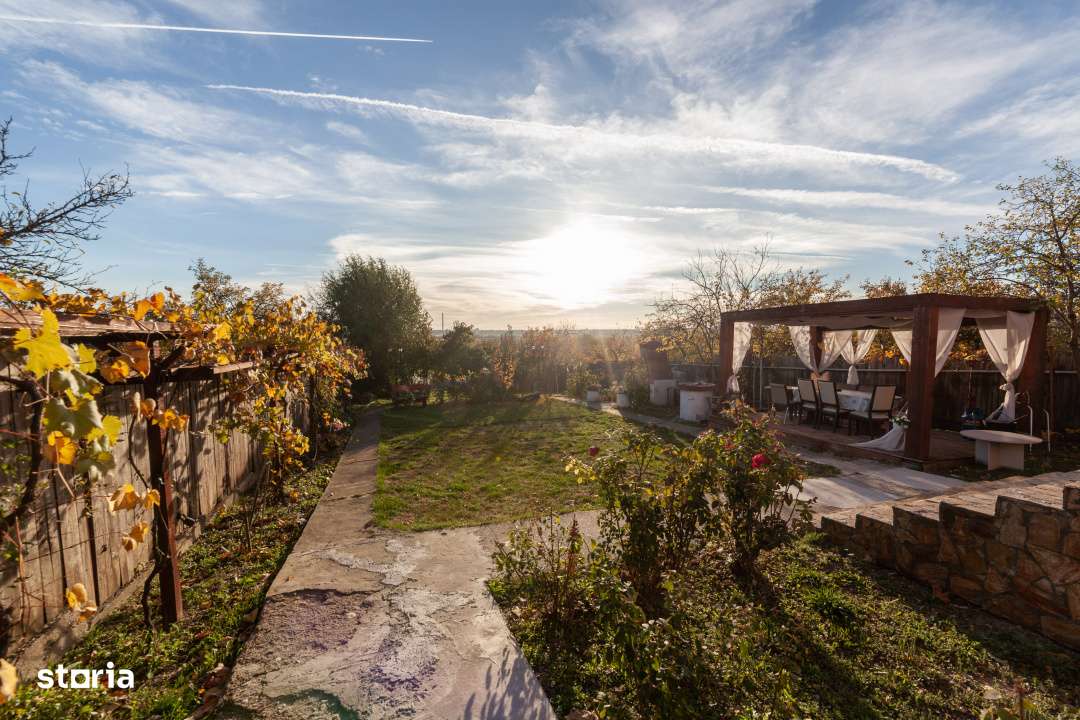 Casa cu priveliste - Stefanesti-9