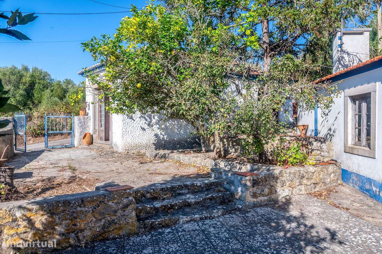 Casa rústica à venda em Sintra para quem procura tranquilidade-7