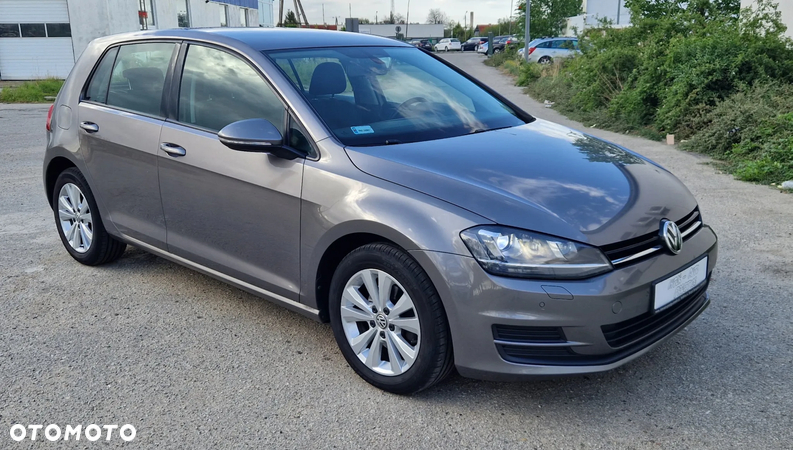 Volkswagen Golf VII 1.2 TSI BMT Comfortline - 2