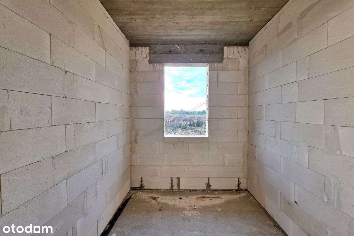 Kompaktowy dom parterowy w Przytułach Starych-8