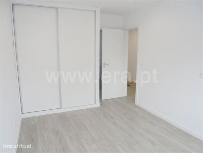 Apartamento T3; Amora-5