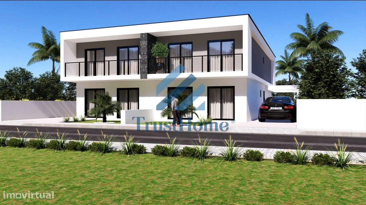 Moradia T4 Nova Piscina em Redondos Fernão Ferro-0