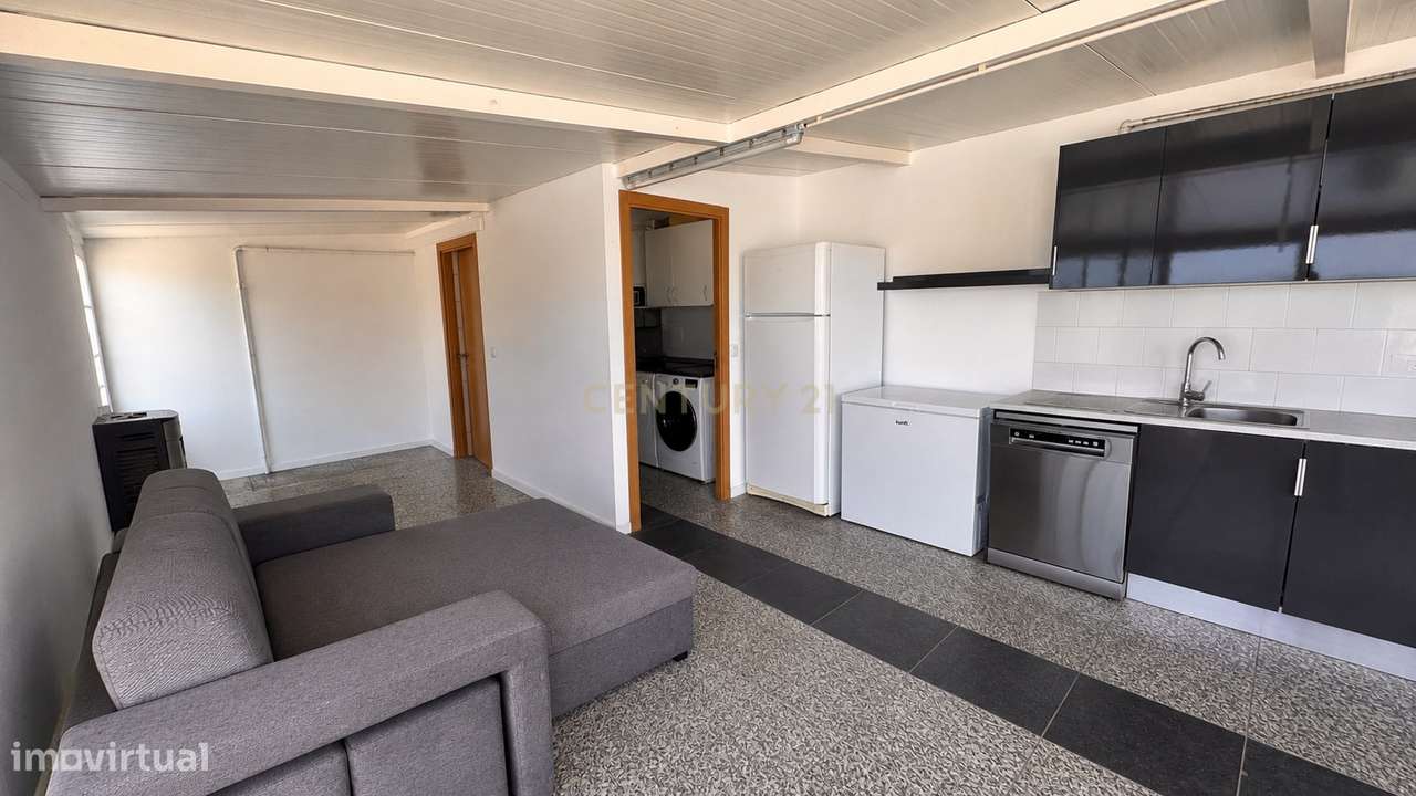 Moradia T3  com 180 m², a apenas 8 km da Ericeira.-39