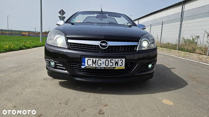 Opel Astra TwinTop 2.0 T Cosmo - 35