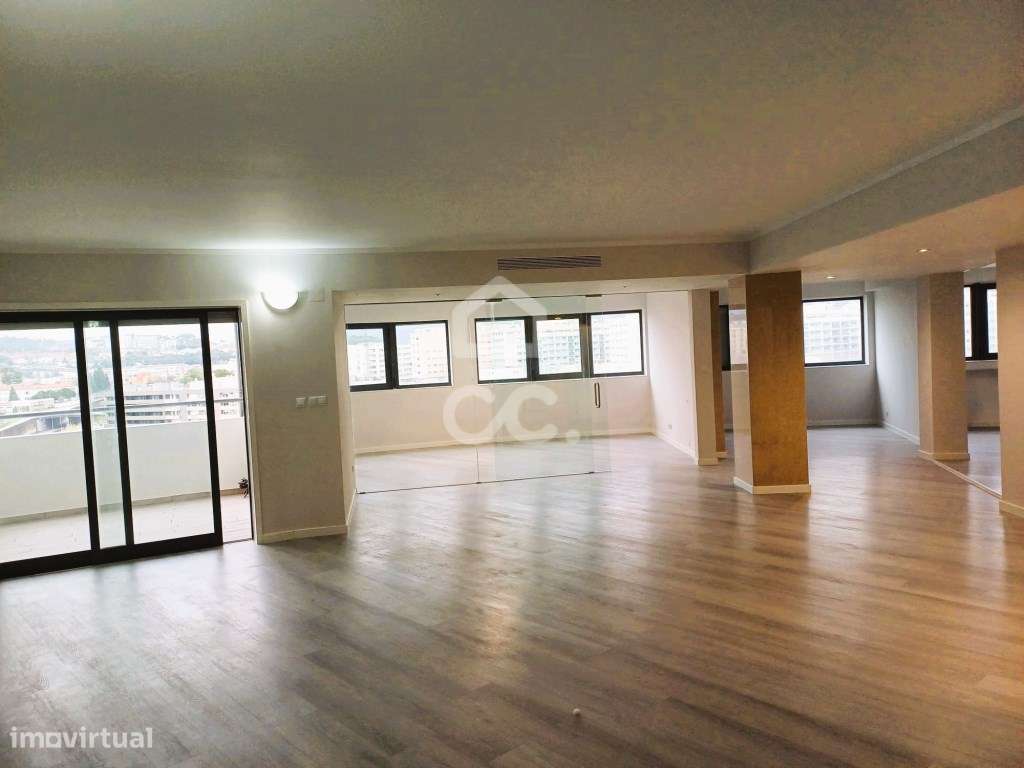 Apartamento T3 Remodelado com Vistas Panorâmicas - São Vicente, Braga - Grande imagem: 4/34