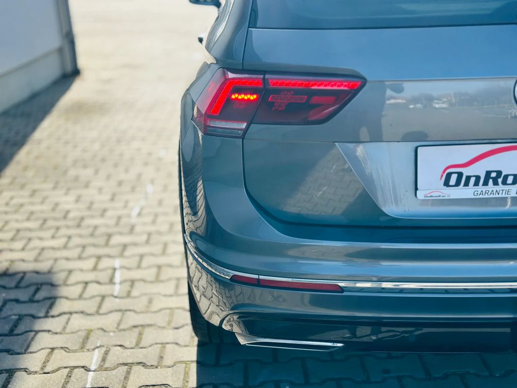 Volkswagen Tiguan 2.0 TDI SCR 4MOTION DSG Highline - 38