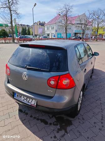 Volkswagen Golf V 1.9 TDI Comfortline - 7