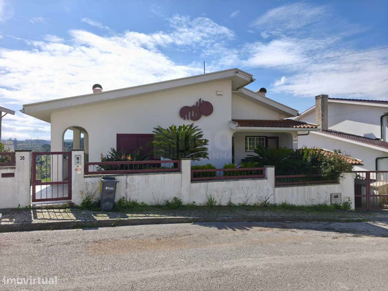 Moradia T6+3 c/ Piscina e Garagem - Coimbra-6