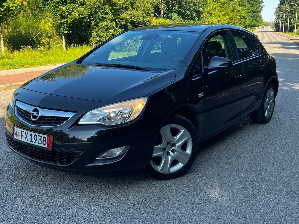 Opel Astra J (2009-2019) 1.4 Turbo Active 2012