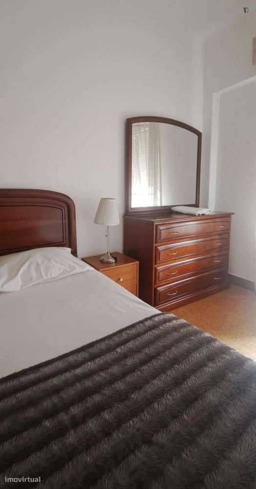 Quarto - localizado em Campolide Lisbon - Grande imagem: 3/9