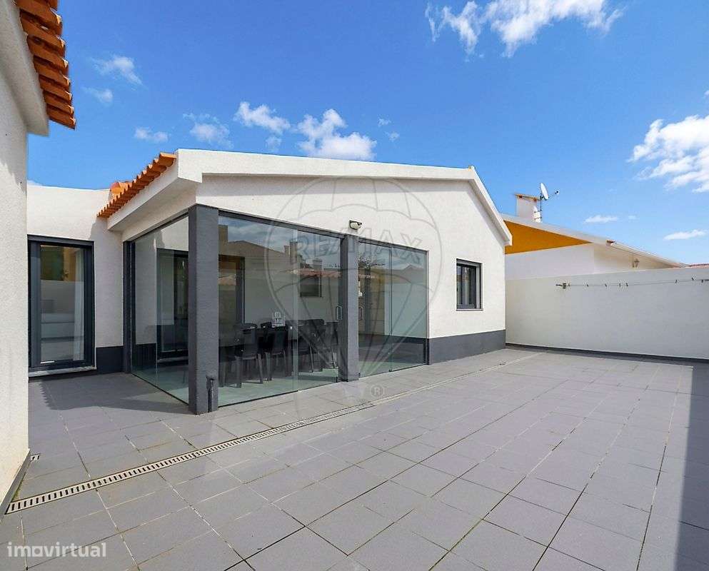 Moradia T2 para venda - Grande imagem: 2/34