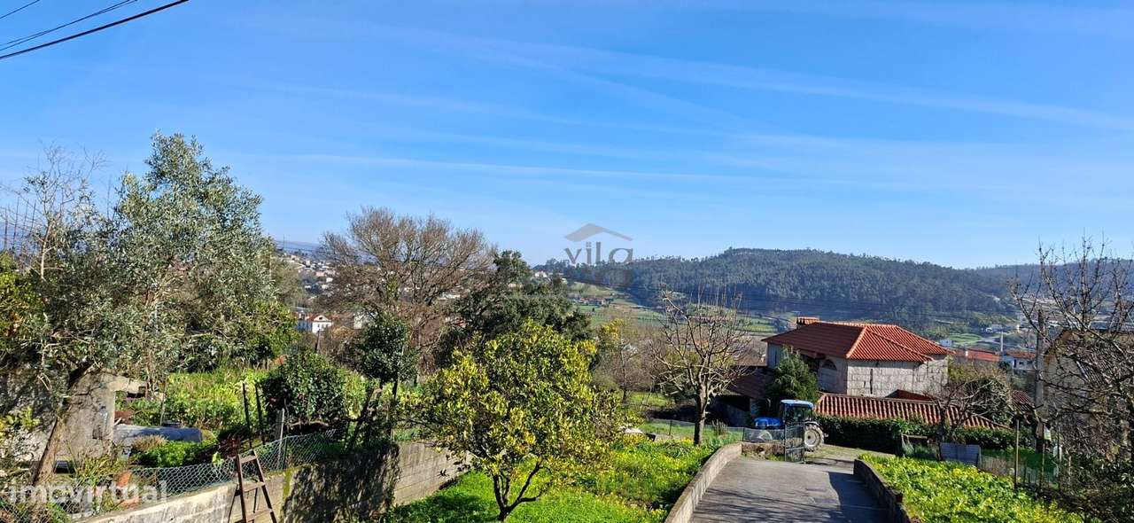 Andar de Moradia T2 com quintal e Garagem Individual para 6 carros ... - Grande imagem: 3/27