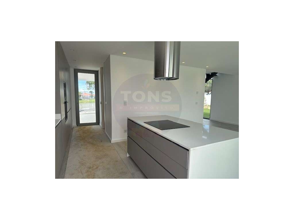 **Moradia de Luxo com Vista Deslumbrante para o Palácio da Pena**-11