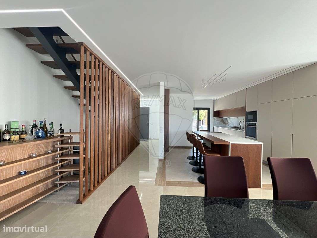 Moradia T4 para venda-20