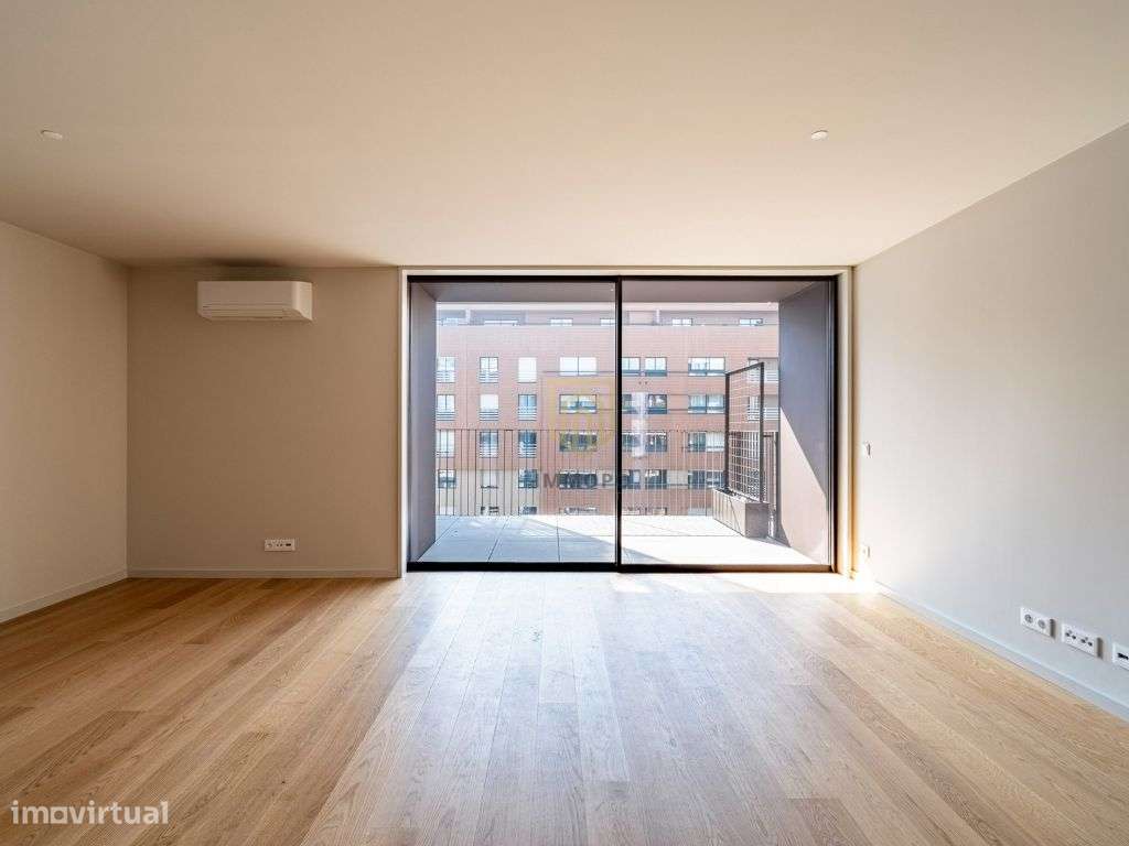 T3 Novo, varanda panorâmica com vistas de Rio e Mar! - Grande imagem: 2/22