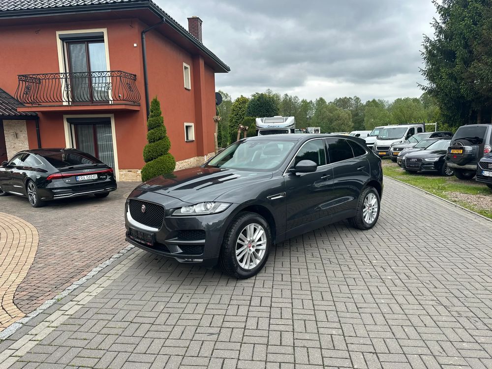 Jaguar F-Pace 2017