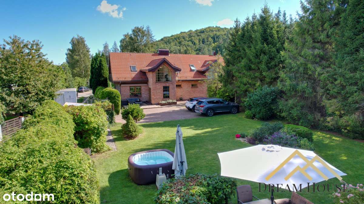 Wyjątkowy dom z unikatowym ogrodem w otulinie lasu-1