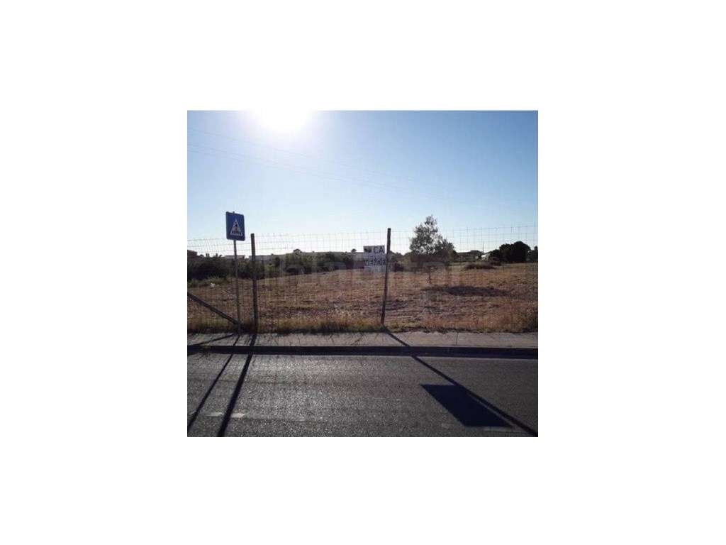 Terreno Rústico com 7.770 m2 - Grande imagem: 1/3