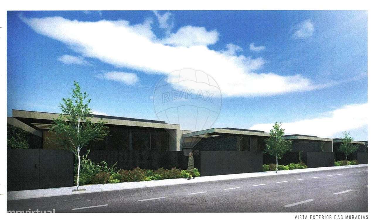 Moradia T4 para venda - Grande imagem: 2/48