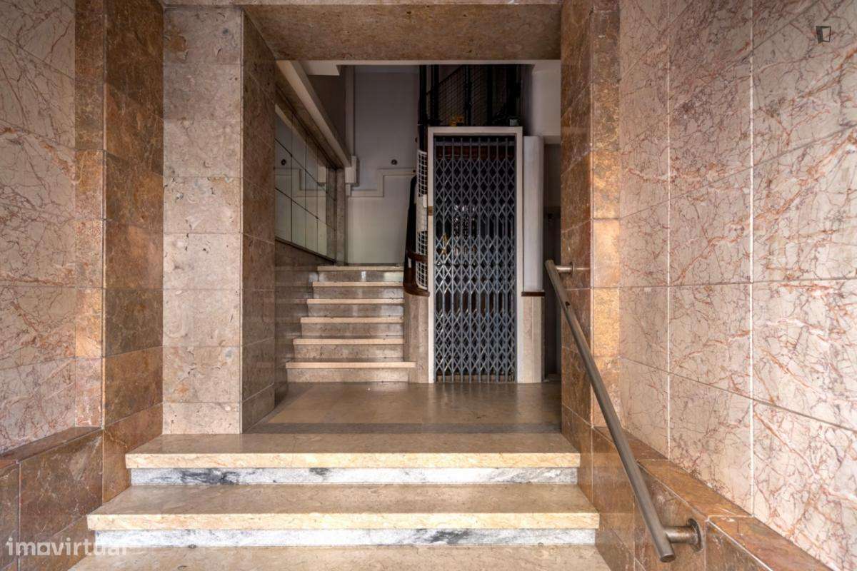 Apartamento com 2 quartos - localizado em Marquês de Pombal Lisbon - Grande imagem: 3/9