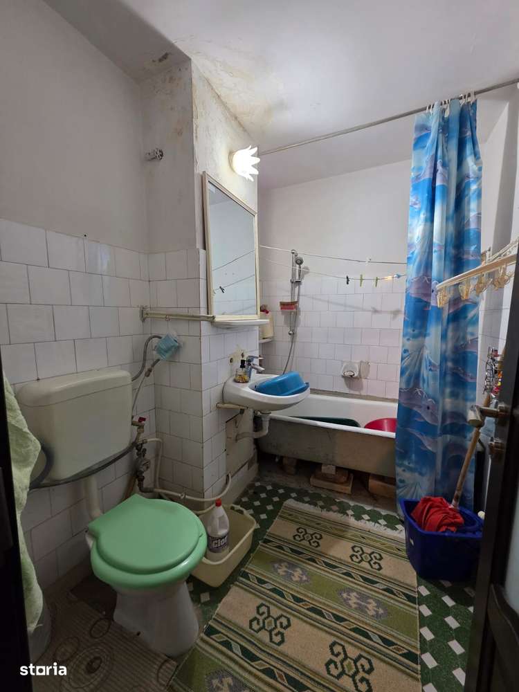 4 camere, decomandat, etaj 1, str. Aprodu Arbore, 79.900 euro neg - Imagine principală: 5/10