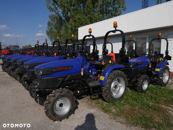 Farmtrac Ciągnik Kompaktowy Farmtrac 26 4WD Nowy Ładowacz w Opcji - 8