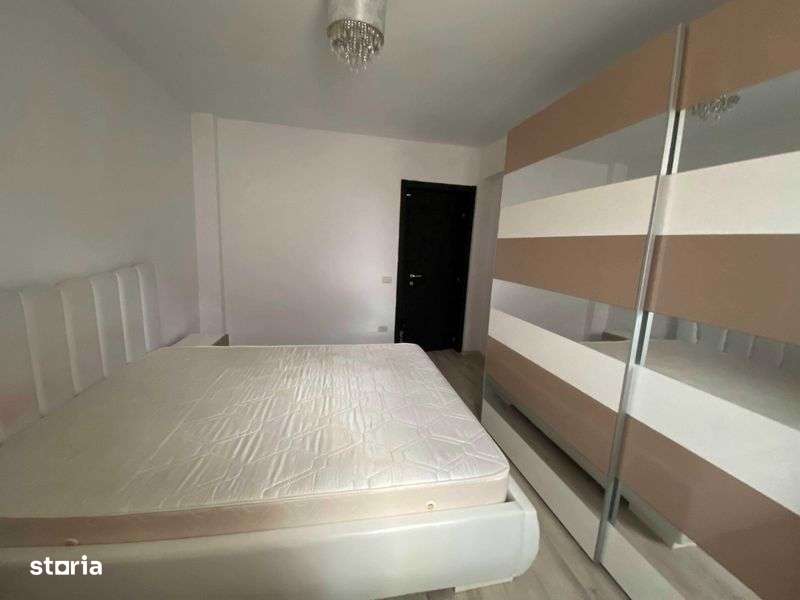 Vand Apartament 2 camere Constanta Tomis Plus - Imagine principală: 5/8