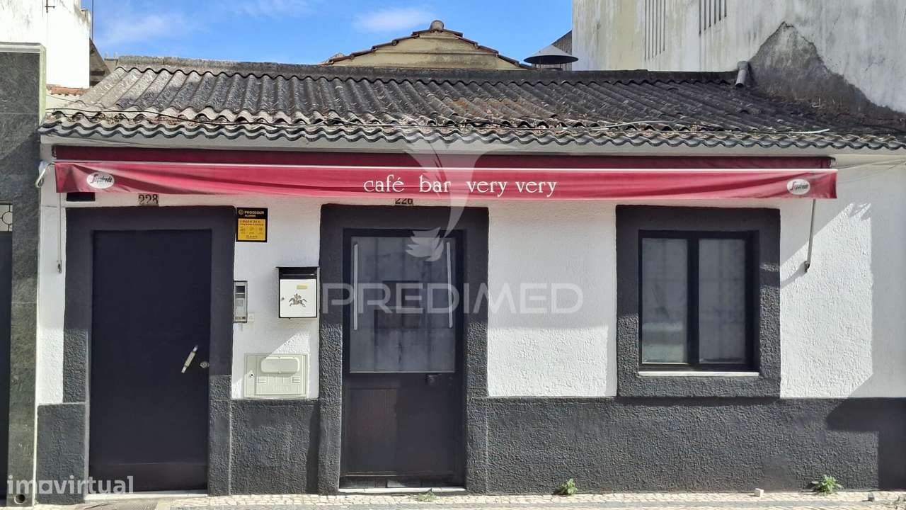 Espaço comercial; loja em Alpiarça. - Grande imagem: 1/10