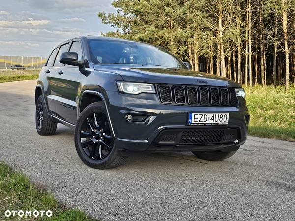 Jeep Grand Cherokee - 1