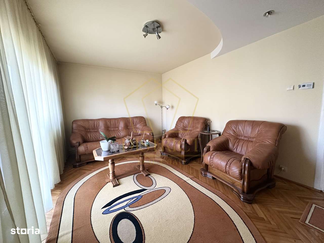 Apartament deosebit cu 3 camere | Soarelui - Imagine principală: 1/12