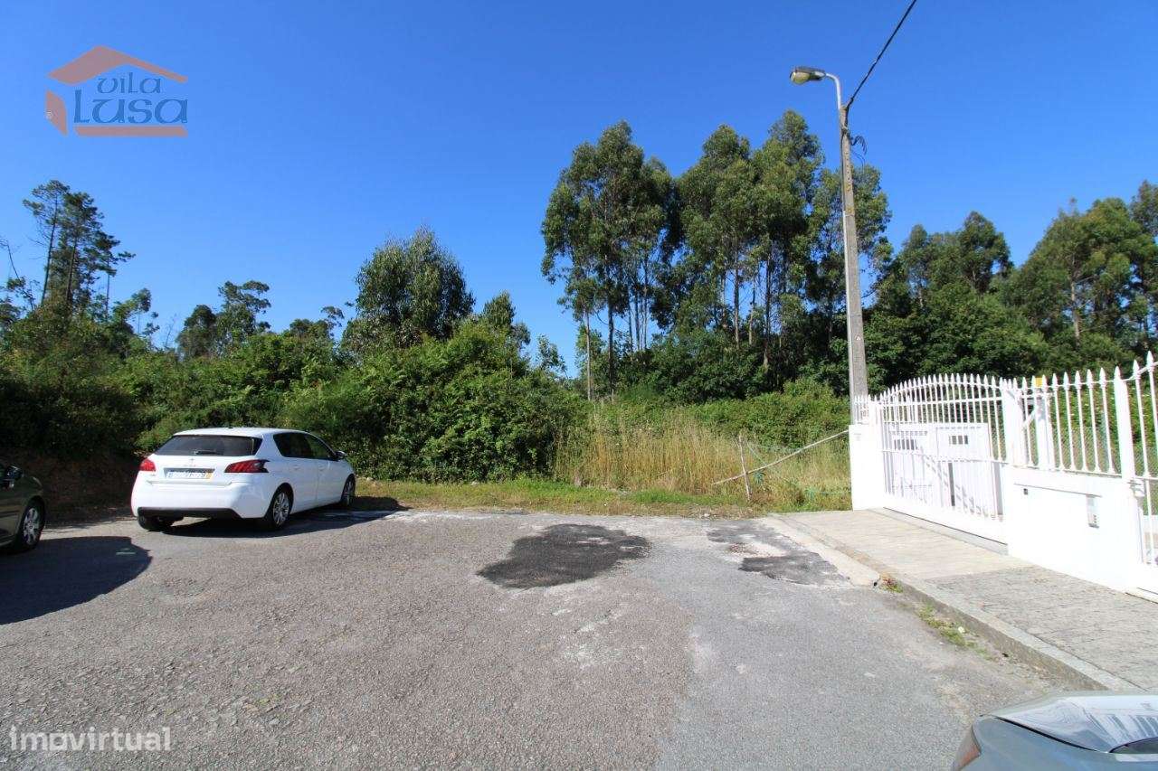 Terreno Industrial com 28.000 m2 para a construção de armazém - Grande imagem: 2/13