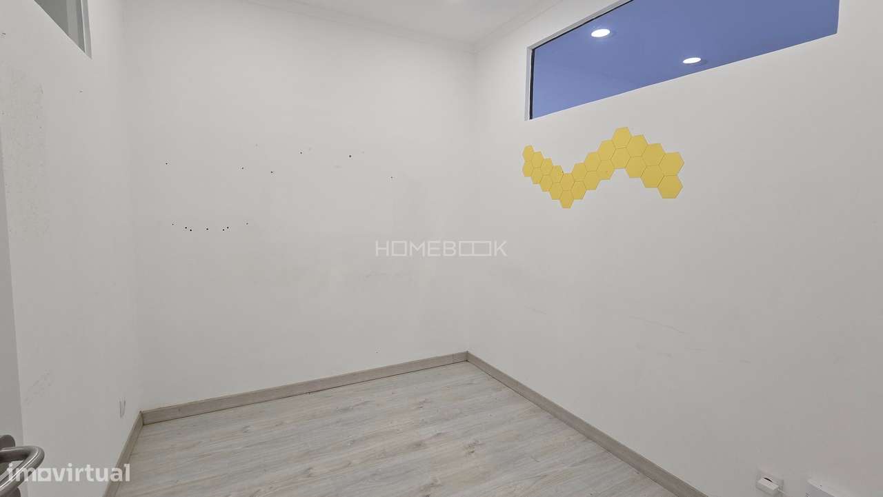 Loja em Mem Martins - Grande imagem: 4/9