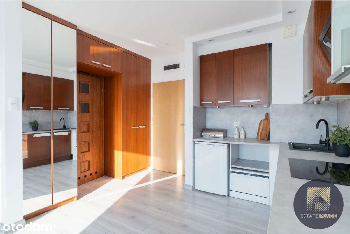 Funkcjonalna kawalerka z klimą i balkonem-8