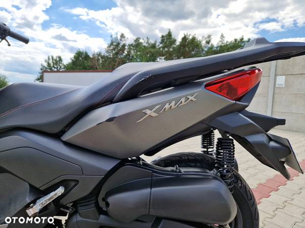 Yamaha X-max - 23