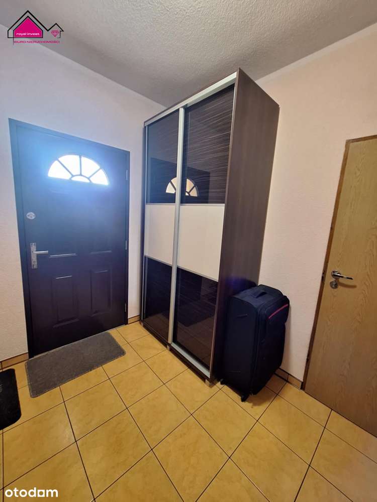 Przestronny dom na dużej działce-17