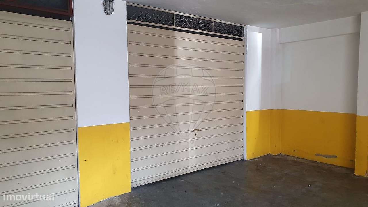 Apartamento T3 no Centro de Braga, junto á escola Alberto S. Paio-15