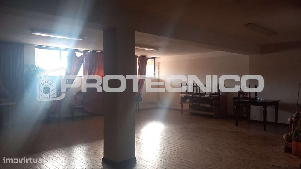 Armazém Industrial - 16.500m2 - Centro País-15