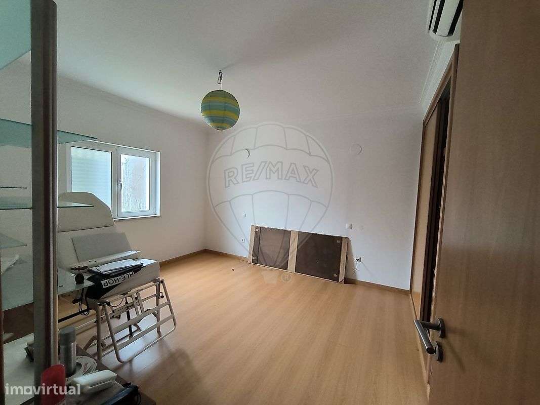 Moradia T4 para venda-23