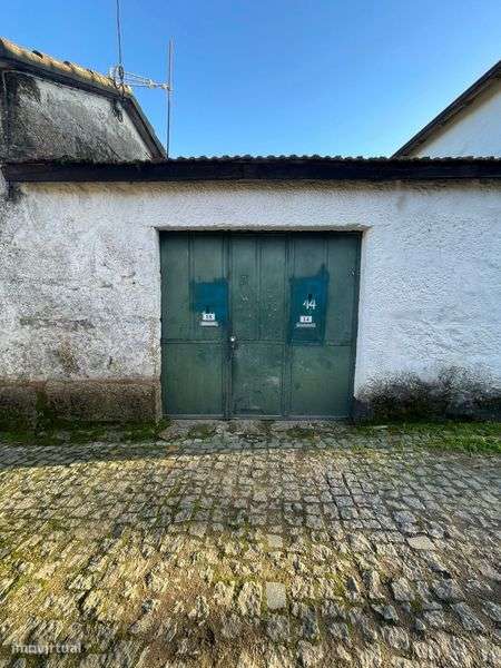 Moradia para restauro - Grande imagem: 4/8