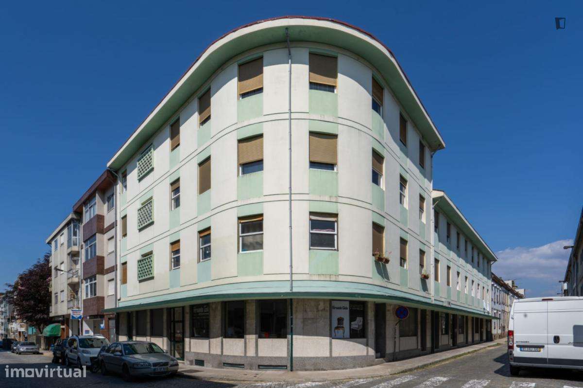 Apartamento com 2 quartos - localizado em Paranhos Porto - Grande imagem: 4/10