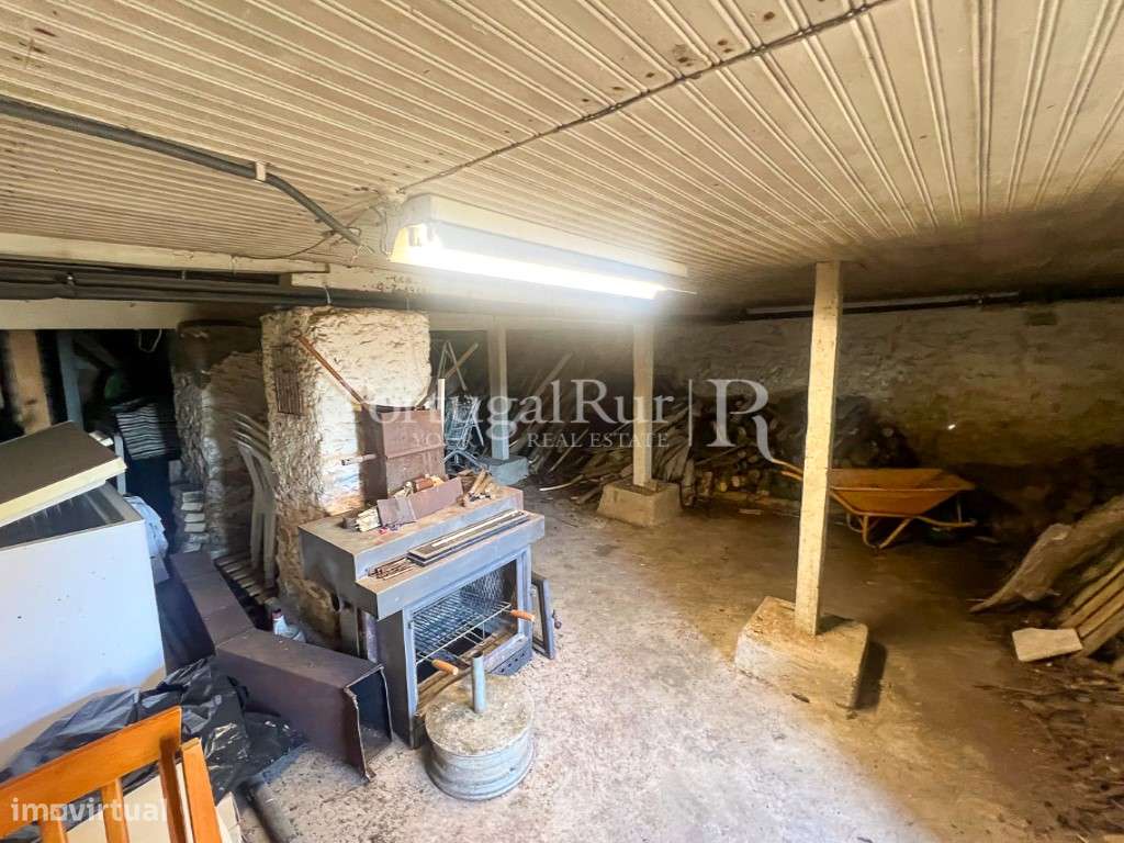 Moradia com potencial de investimento na Serra da Estrela, Covilhã-52